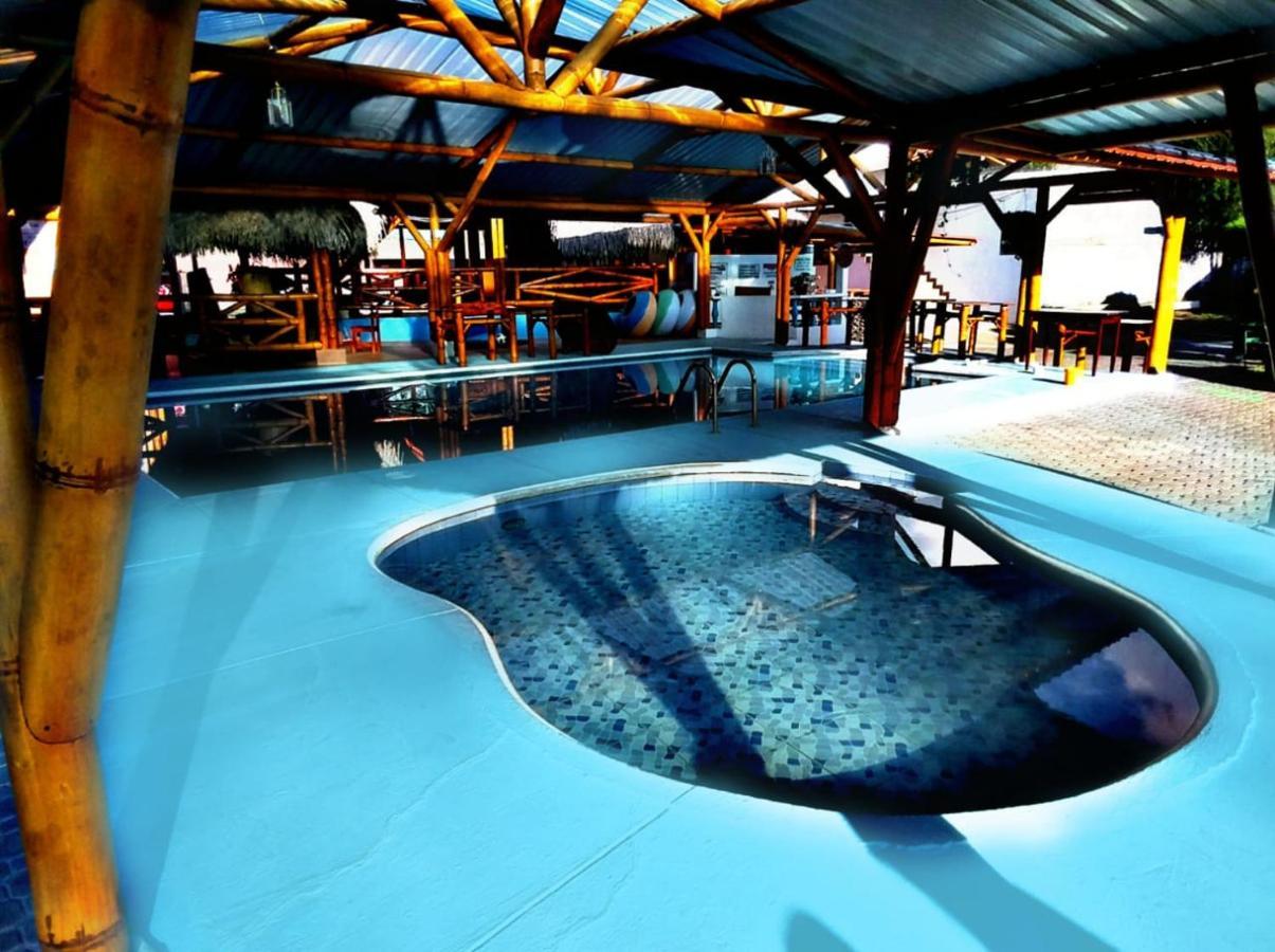 Hosteria La Chorrera Кіто Екстер'єр фото